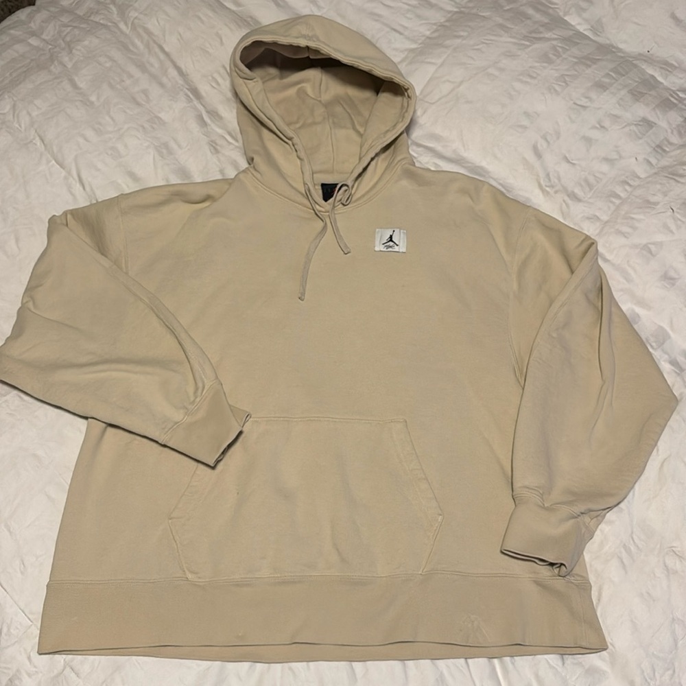 Air Jordan Oversized Fit Patch Logo Hoodie
Relaxed Streetwear Sweatshirt Shirt S